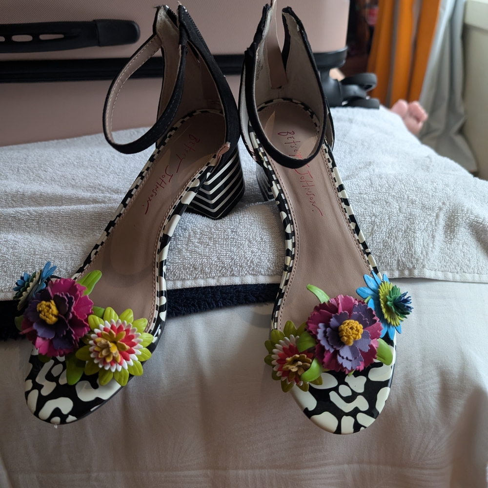 Betsey Johnson Black and White Floral Heels